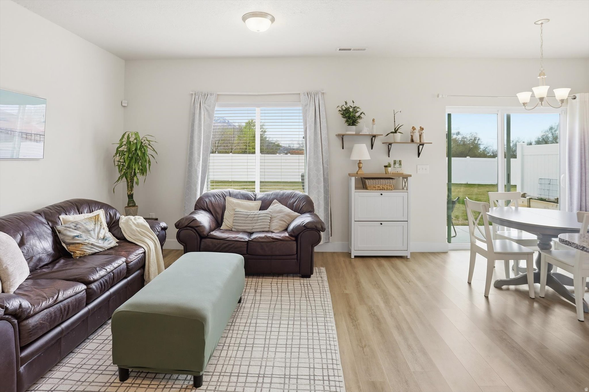 GLEN HOLLOW - Residential