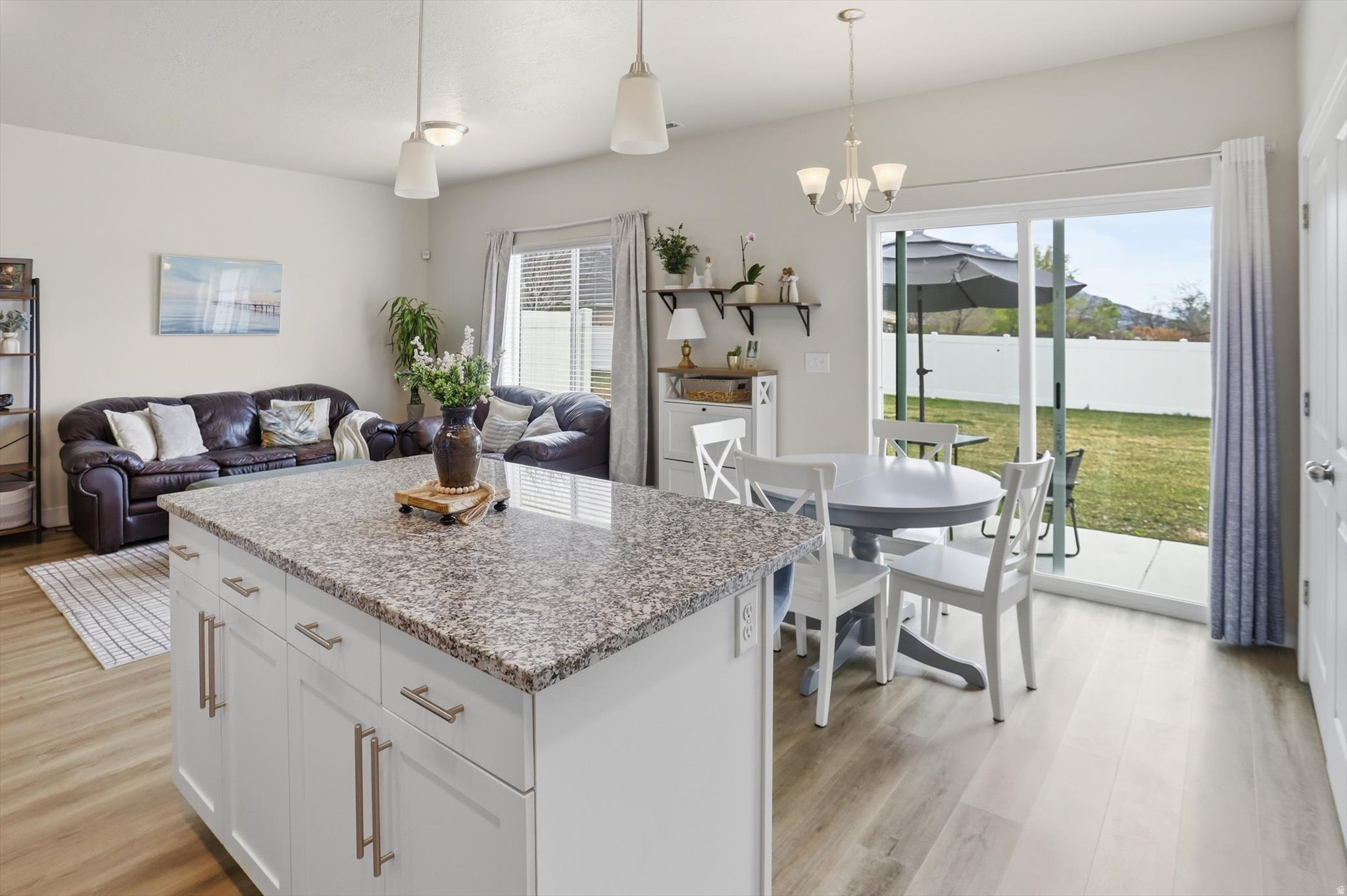 GLEN HOLLOW - Residential