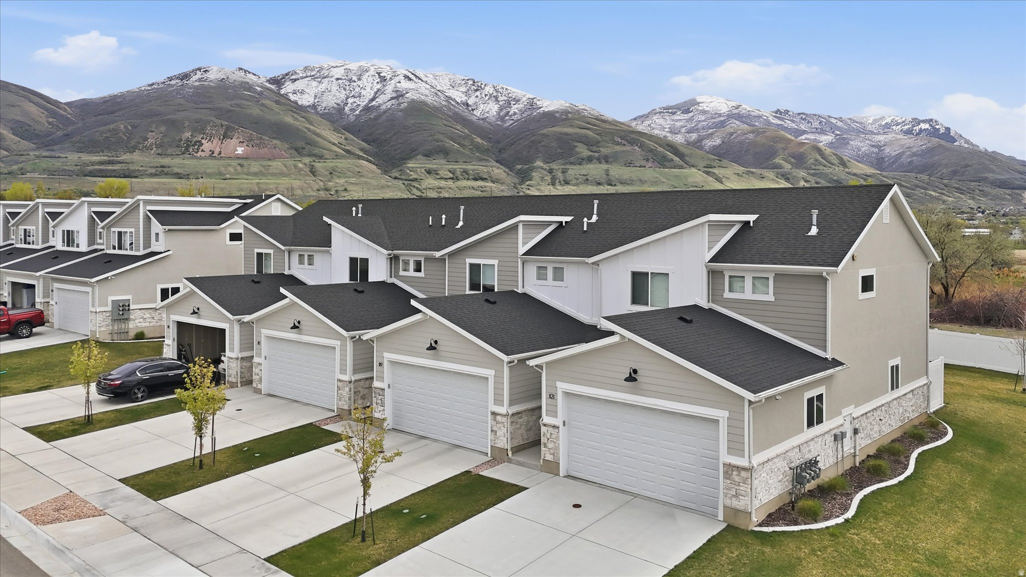 GLEN HOLLOW - Residential