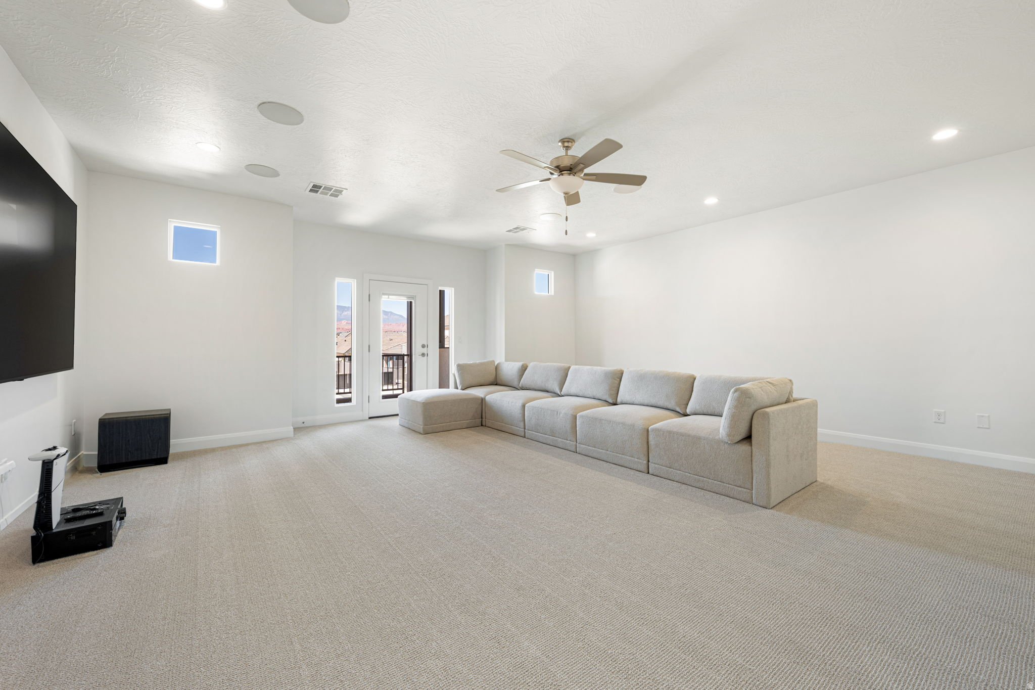 FRANKLIN FIELDS - Residential