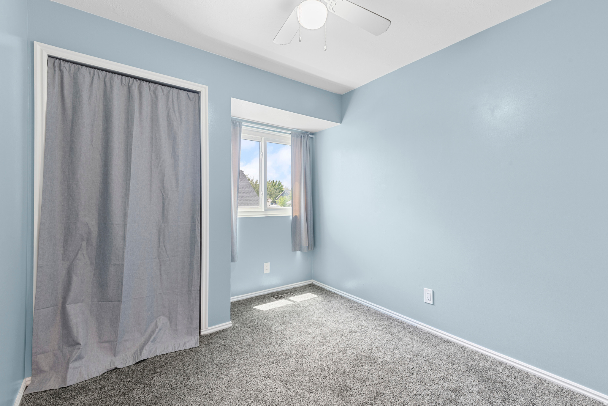 CRYSTAL RIDGE - Residential