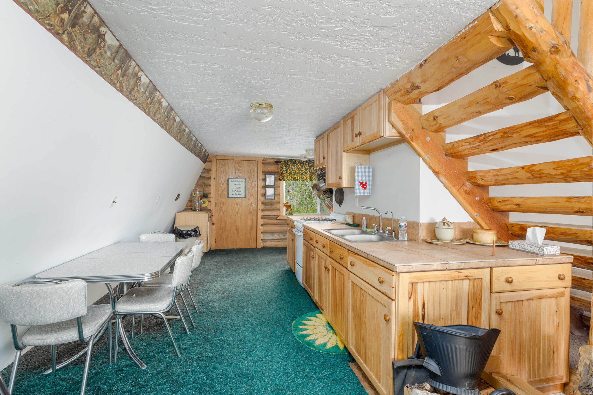 SCARE CANYON - Residential