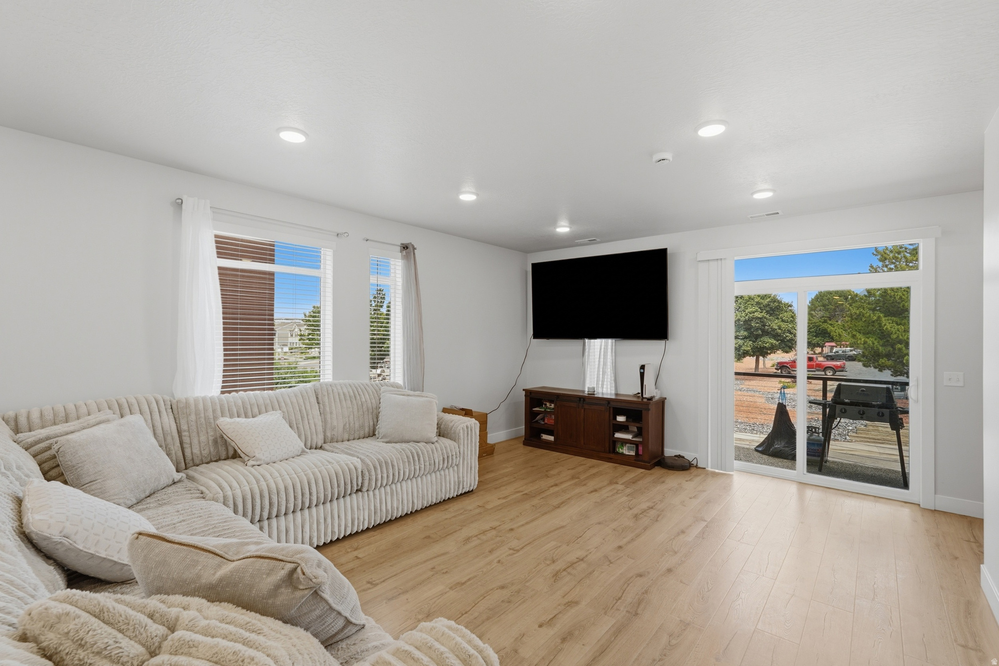 THE UNION TOWNHOMES - Residential