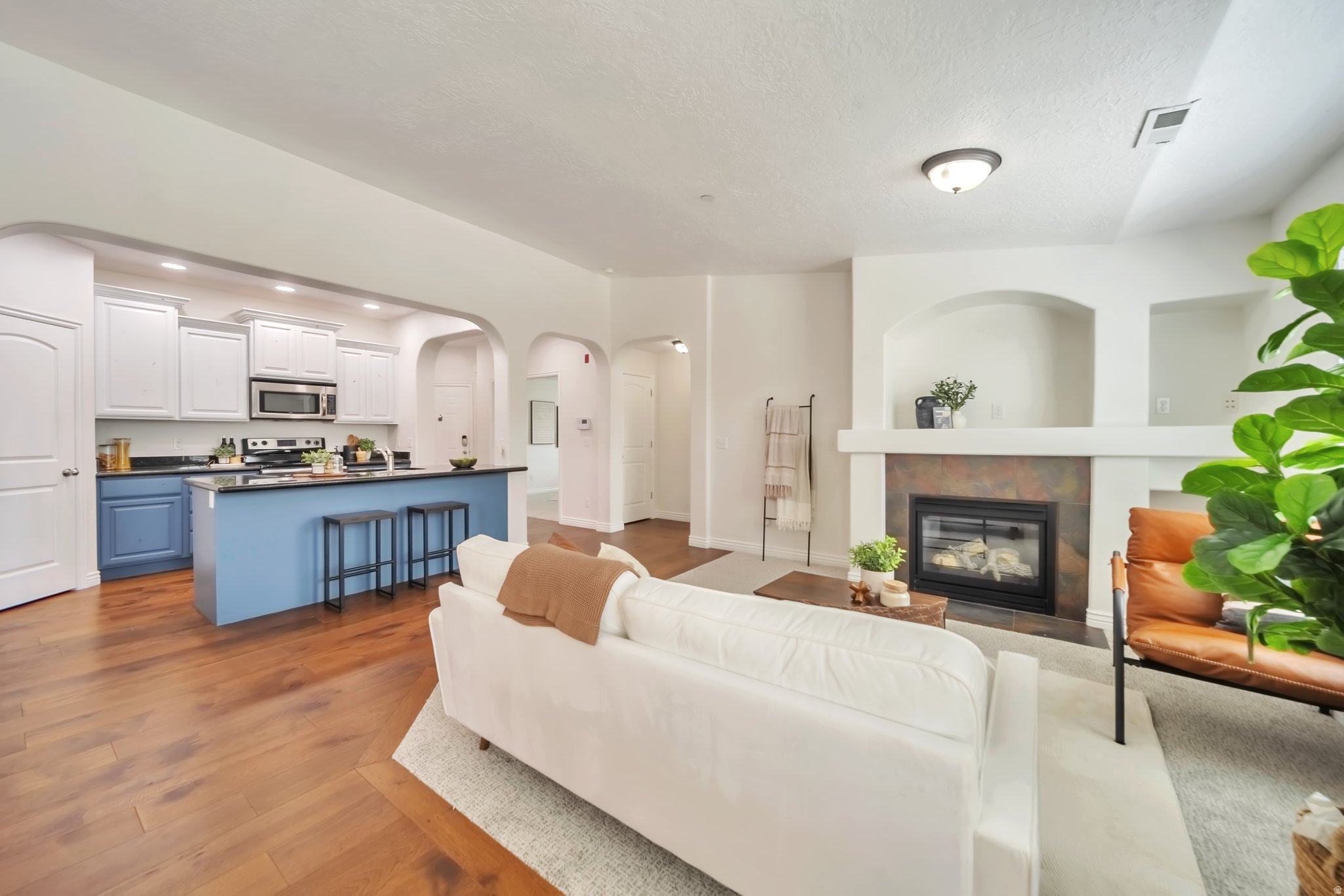 KENNECOTT - Residential