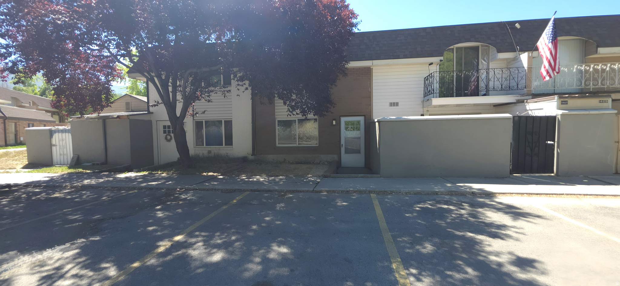 CASTLEBROOK - Residential