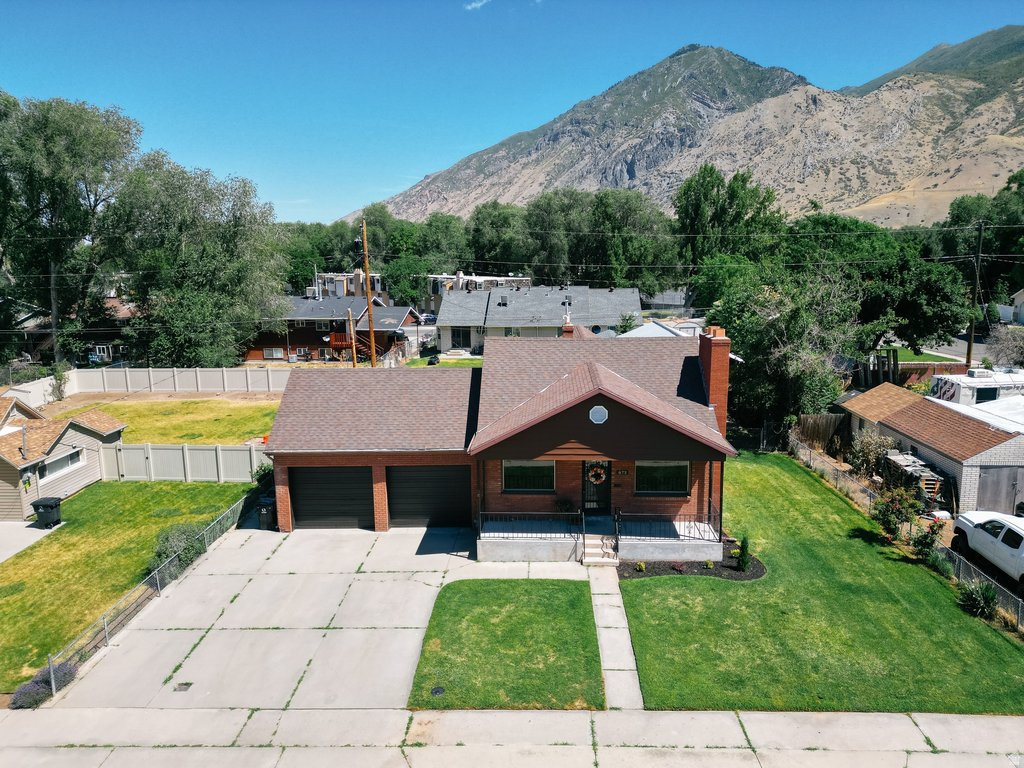 SPRING CREEK ESTATES - Residential