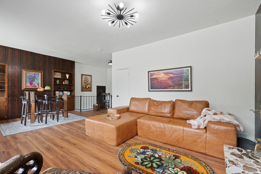 SPRING CREEK ESTATES - Residential