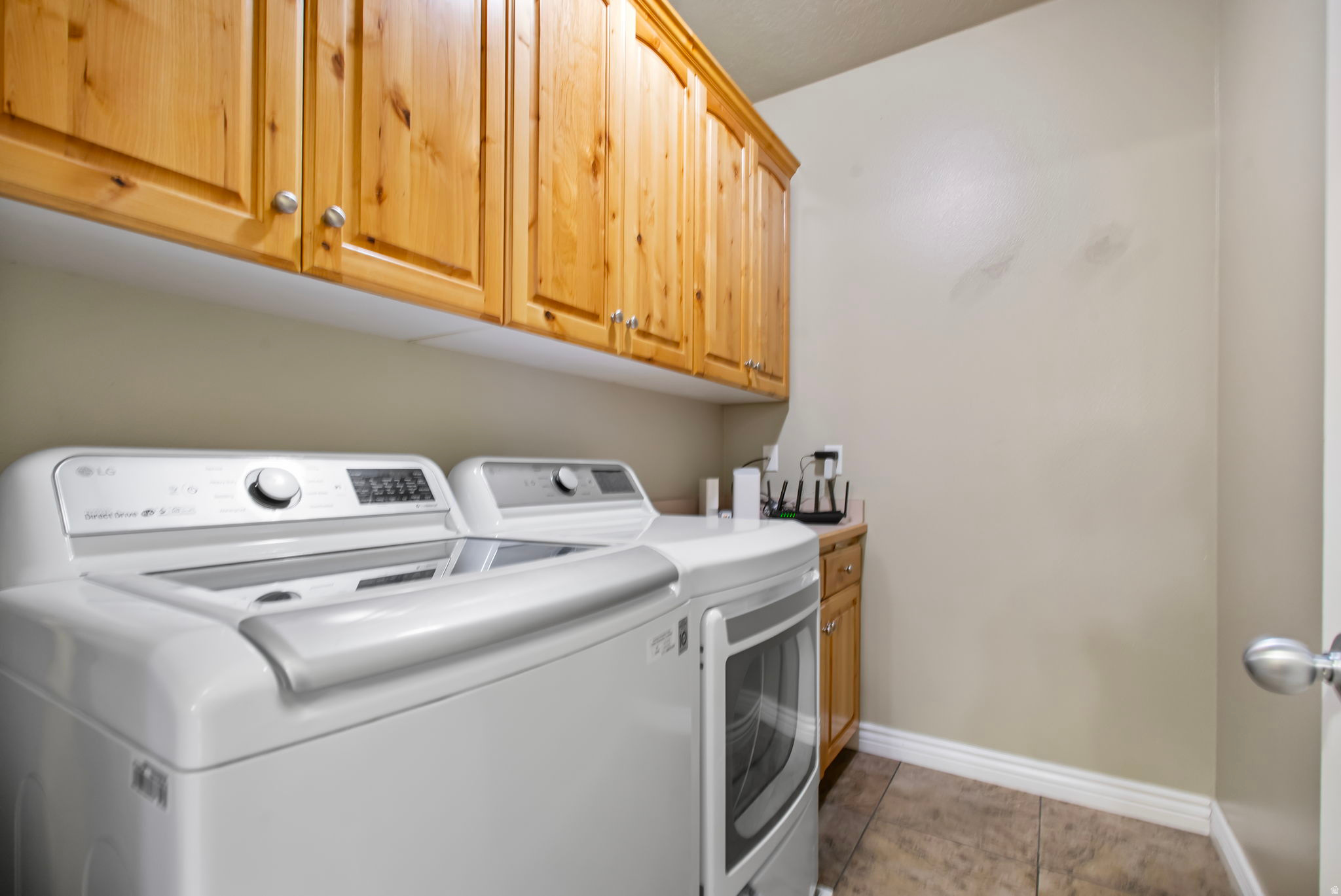 HIDDEN MEADOW ESTS - Residential