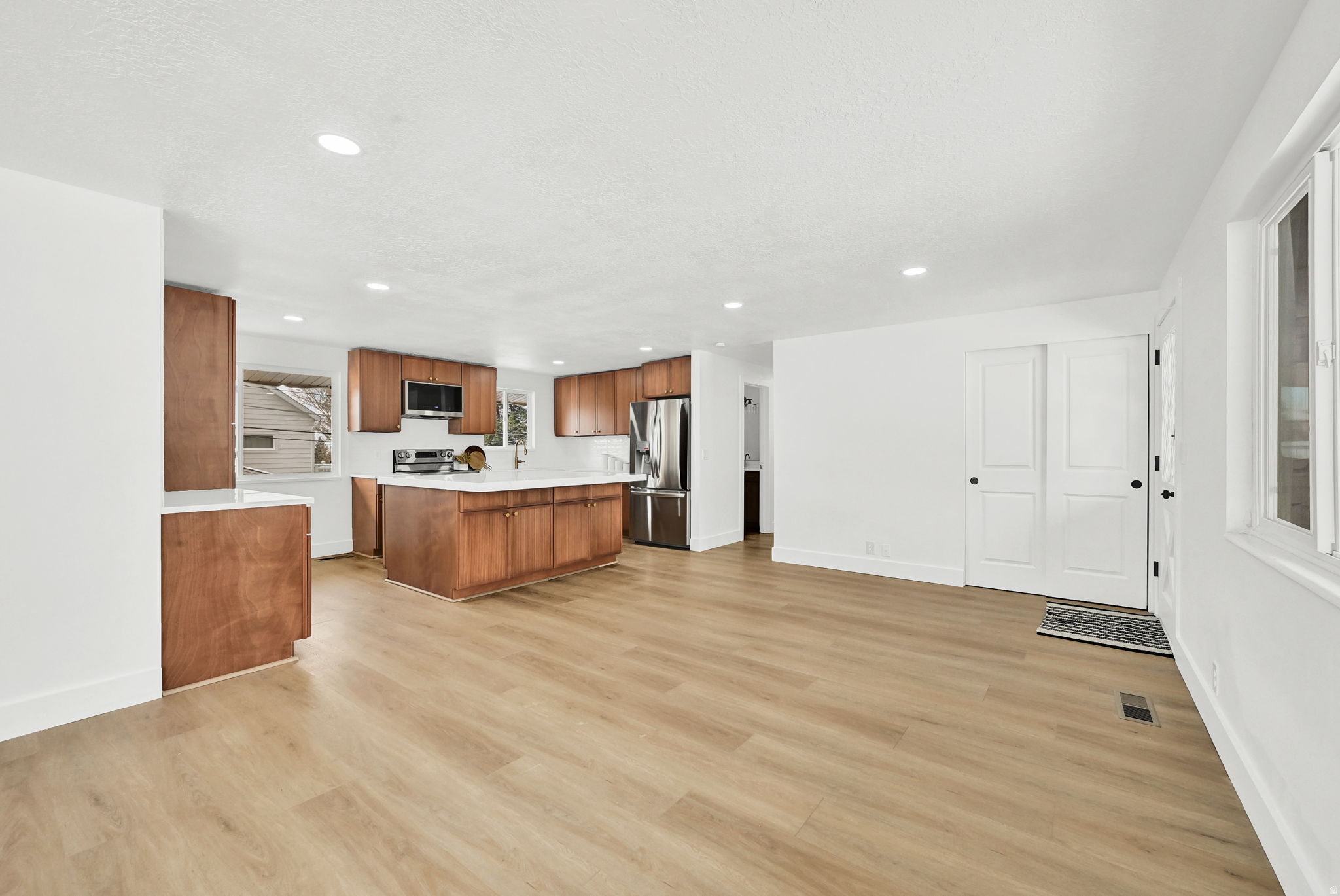 KING CLARION HILLS - Residential