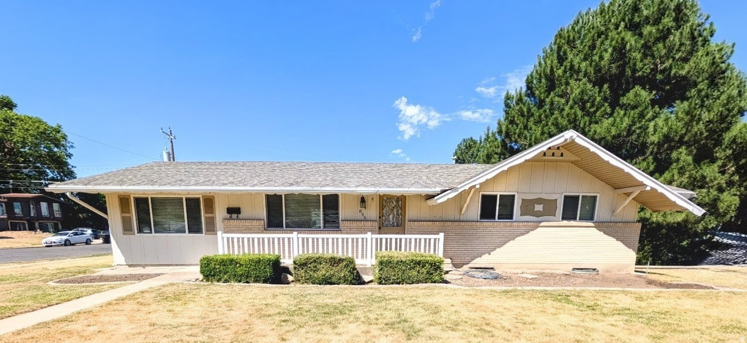 Beautiful home located in east Kaysville with newer interior. If  entertaining is your thing then look no further, as this kitchen's island surely won't disappoint. Kitchen appliances were replaced in 2024 along with many other interior items.  You have to see this home in person to appreciate all that it has to offer. Conveniently located and close to schools, shopping, golf courses, parks, hiking trails, hospitals, & clinics. Minutes to Cherry Hill Water Park, Lagoon Amusement Park, I-15, Hwy 89, and only 25 minutes to SLC International Airport. Square footage figures are provided as a courtesy estimate only and were obtained from county records. Buyer is advised to obtain an independent measurement. Owner/Agent