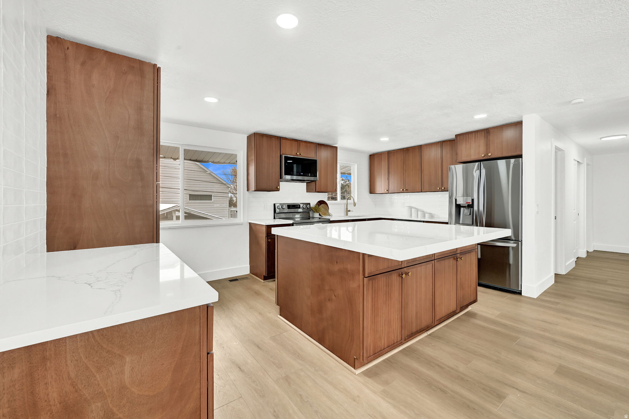 KING CLARION HILLS - Residential
