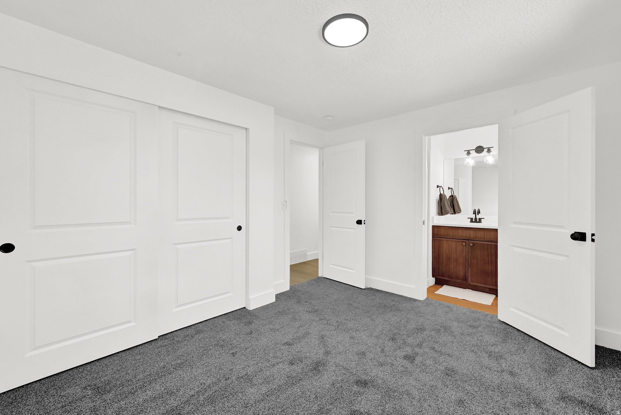 KING CLARION HILLS - Residential