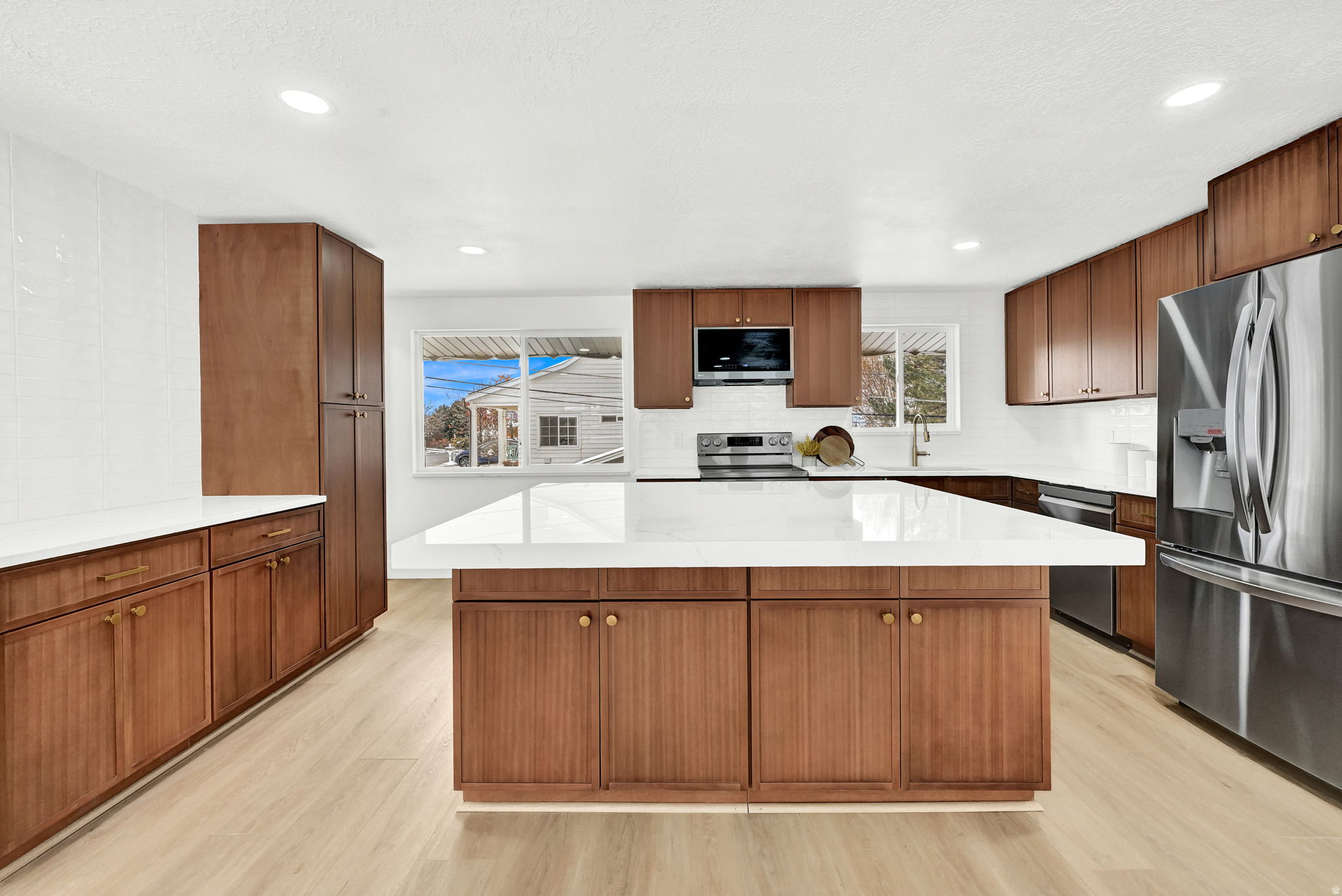 KING CLARION HILLS - Residential