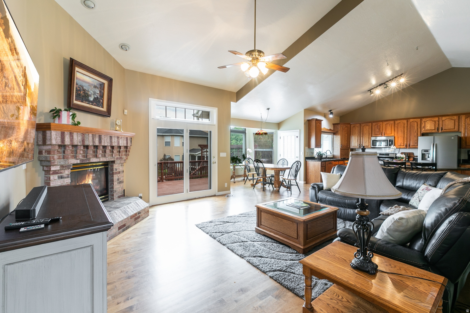 EAGLEWOOD - Residential