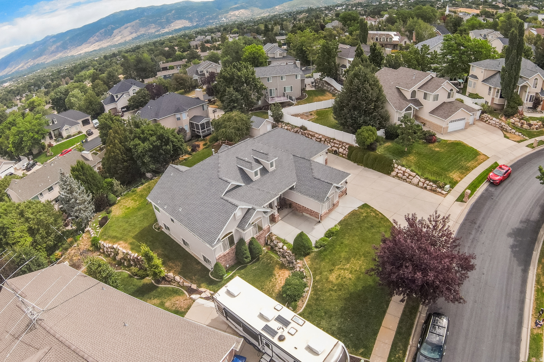 EAGLEWOOD - Residential