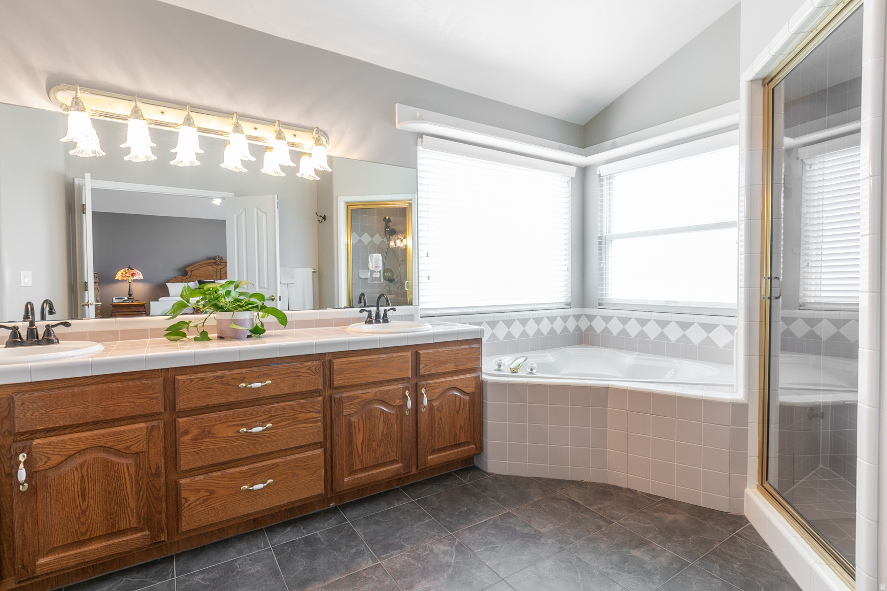 EAGLEWOOD - Residential