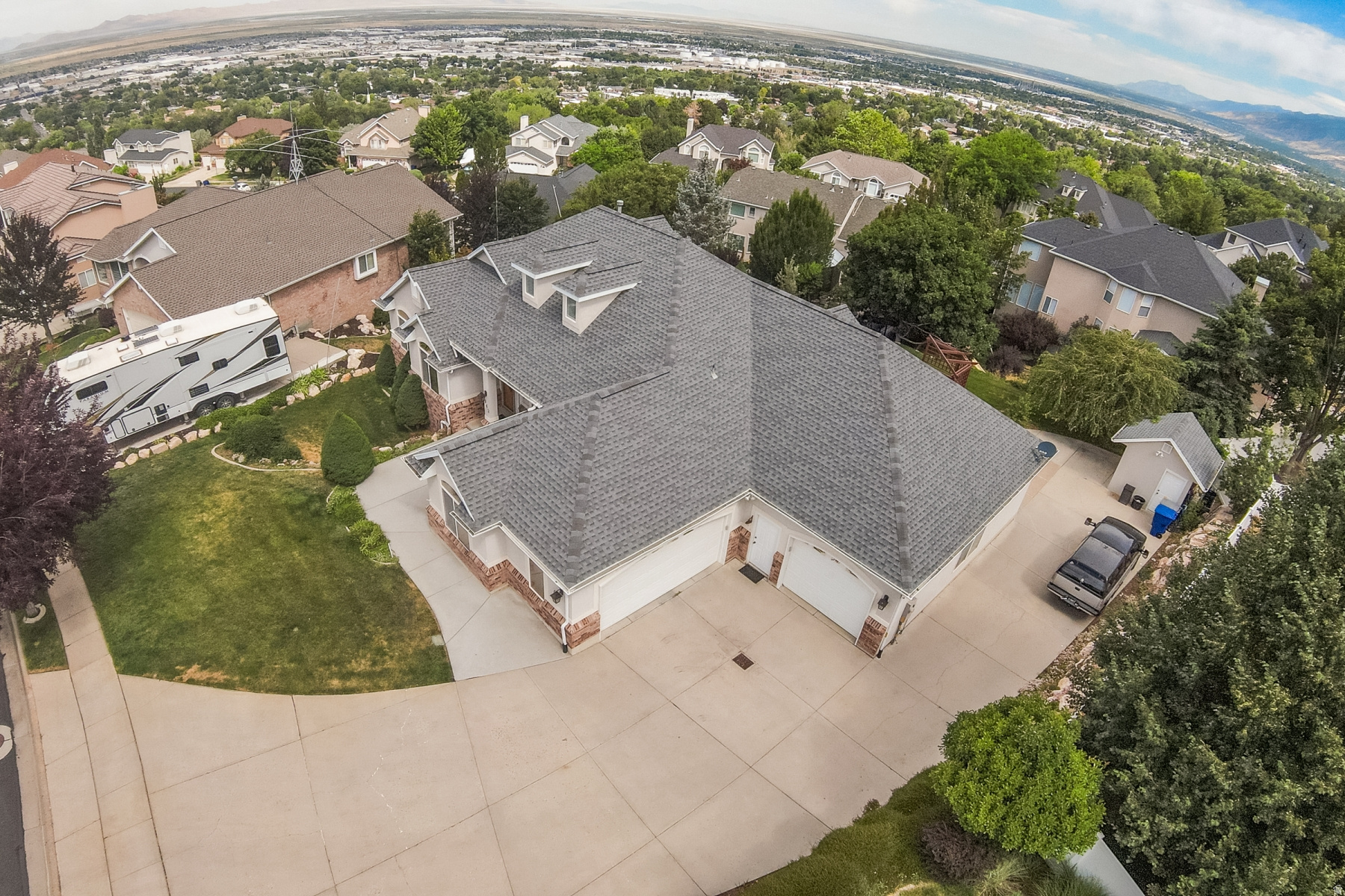 EAGLEWOOD - Residential
