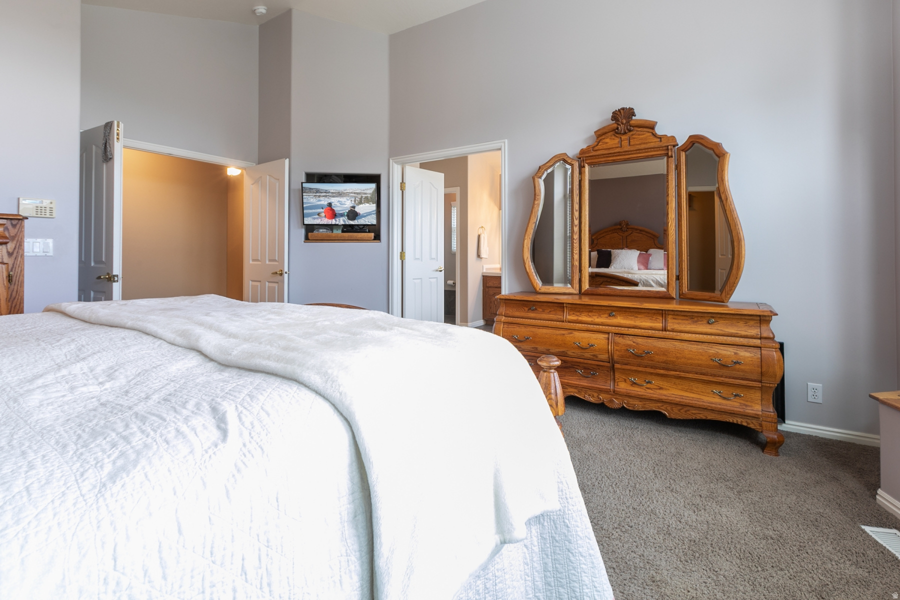 EAGLEWOOD - Residential