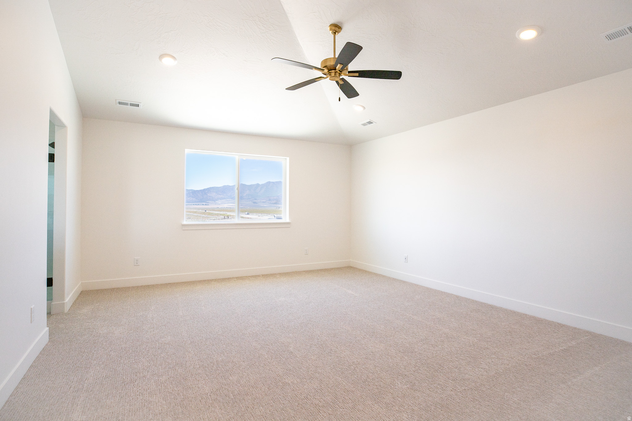 PARKWAY FIELDS SINGLES 2 - Residential