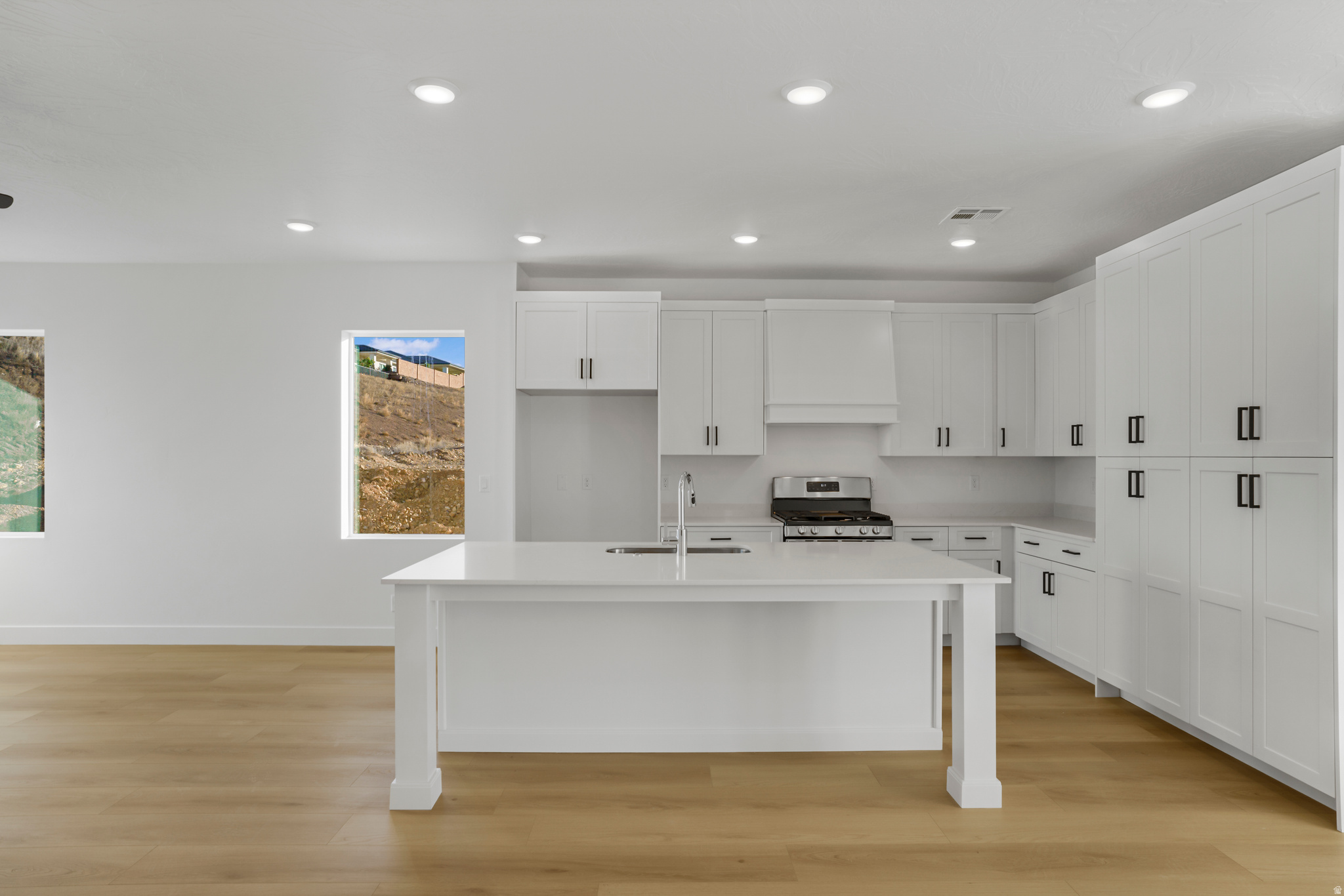 BECCO CREEK TOWNHOMES AT DIVARIO - Residential