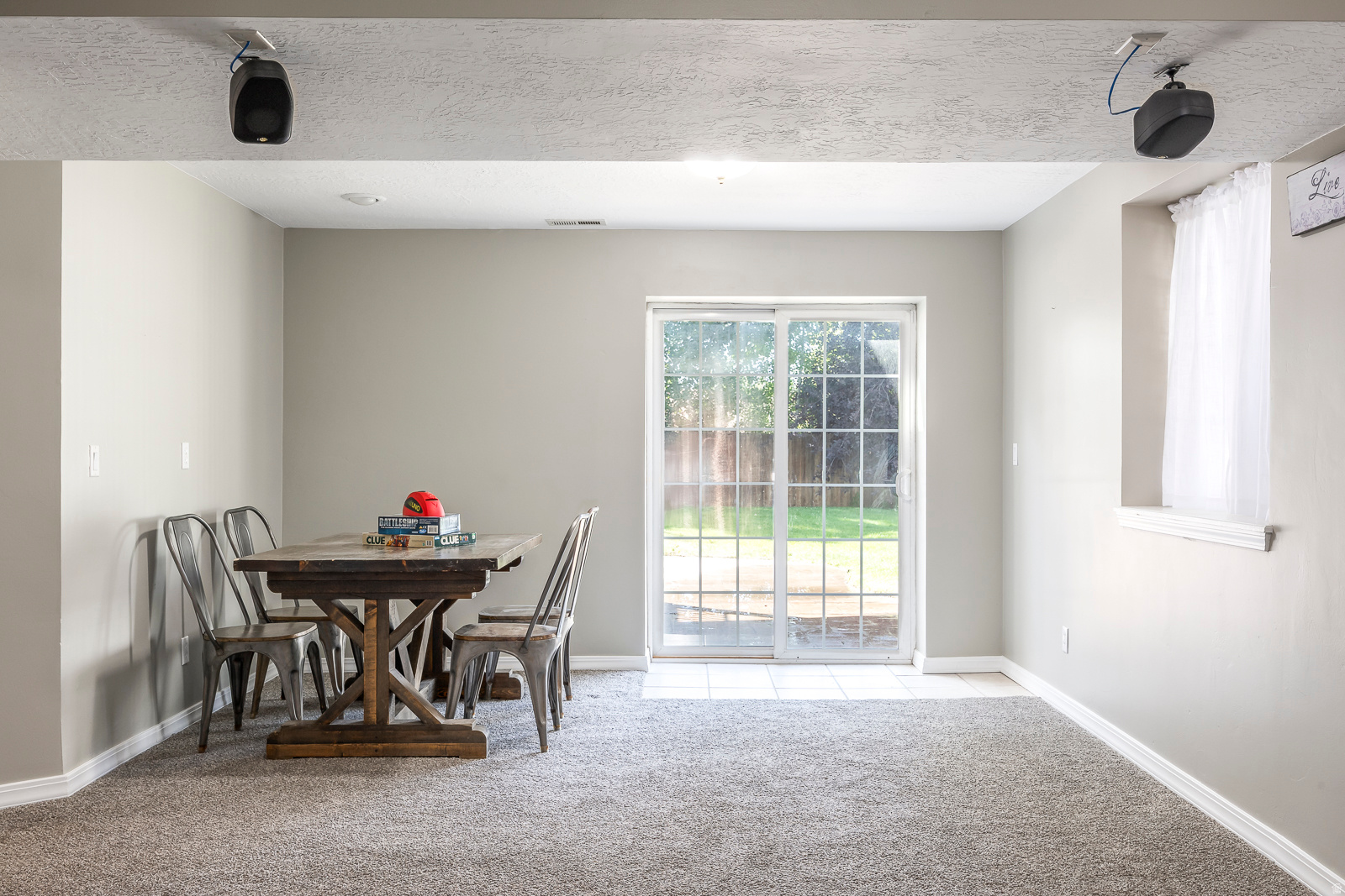 MOUNTAIN VIEW ESTATES - Residential