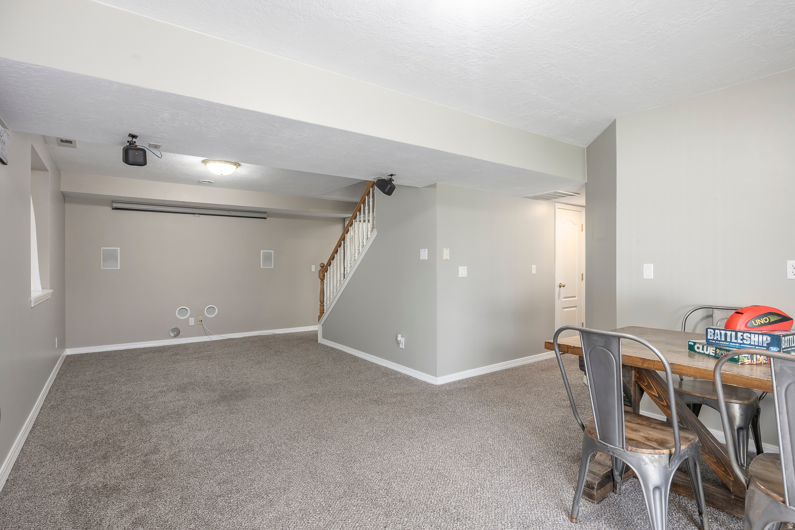 MOUNTAIN VIEW ESTATES - Residential