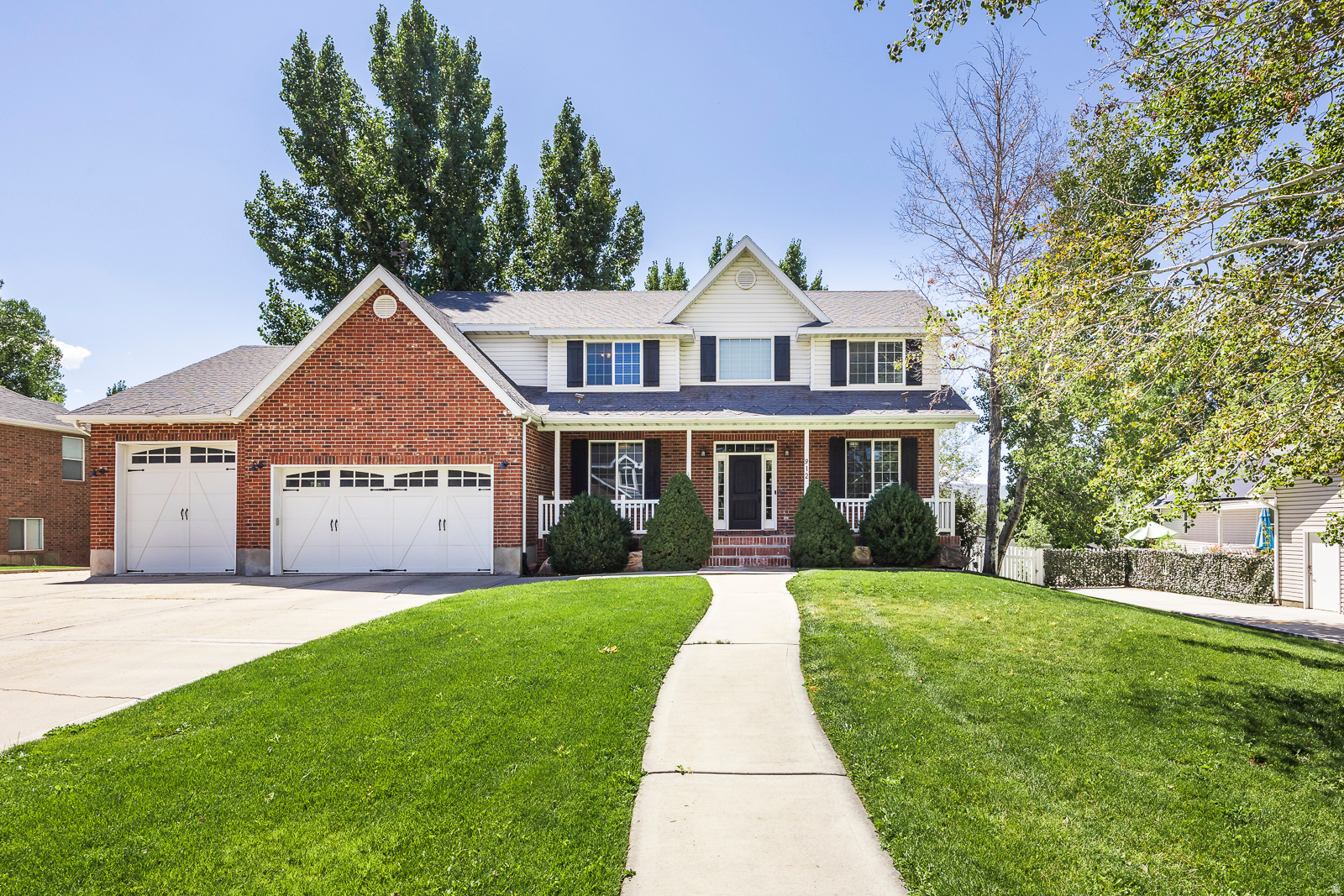 MOUNTAIN VIEW ESTATES - Residential
