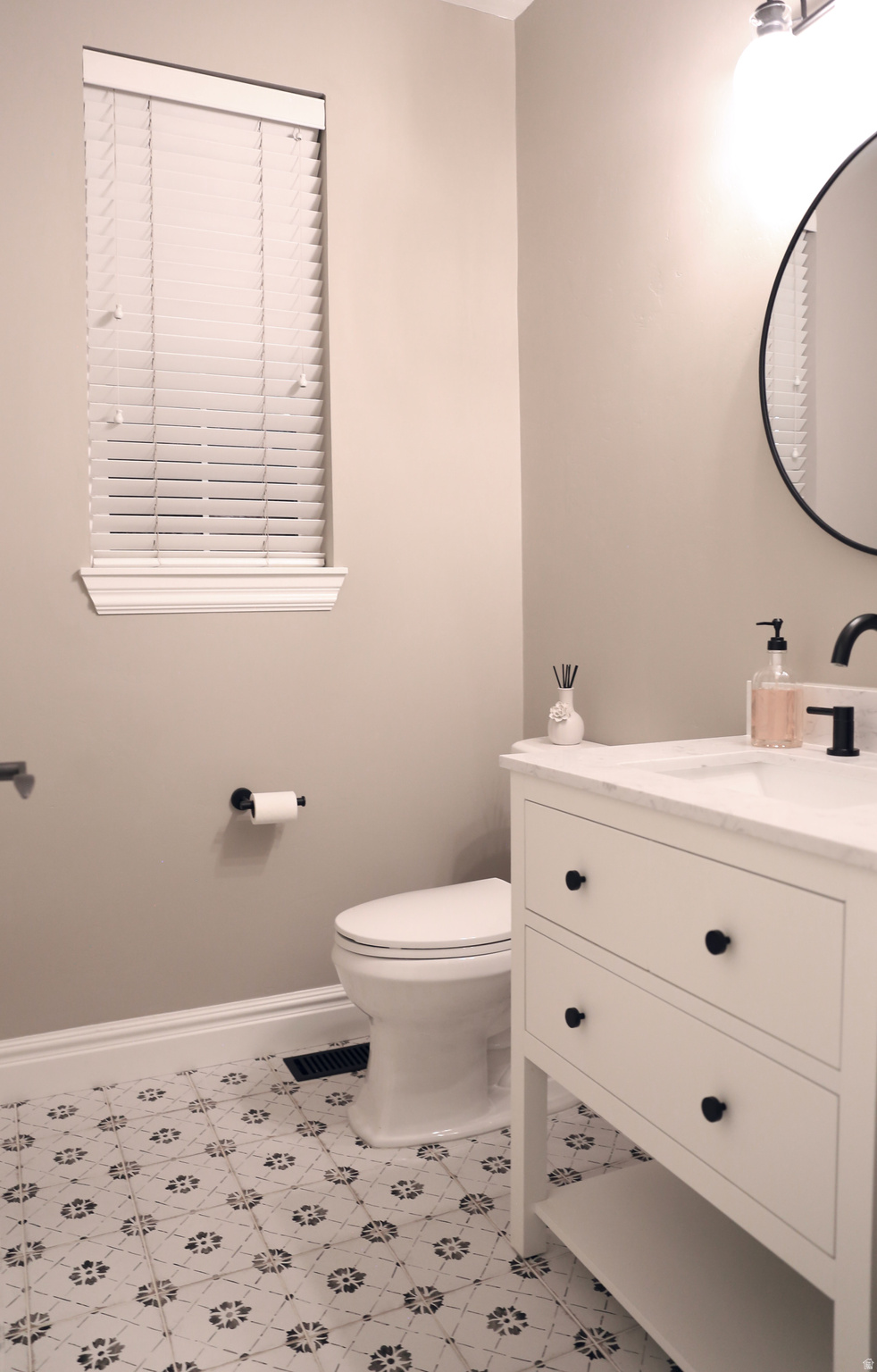 MOUNTAIN VIEW ESTATES - Residential