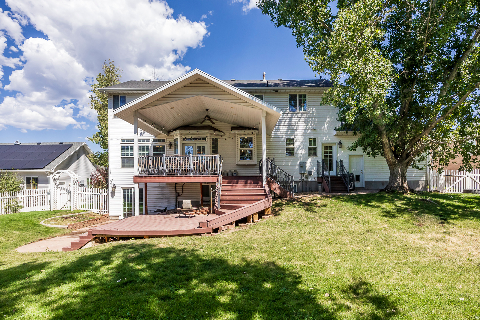 MOUNTAIN VIEW ESTATES - Residential