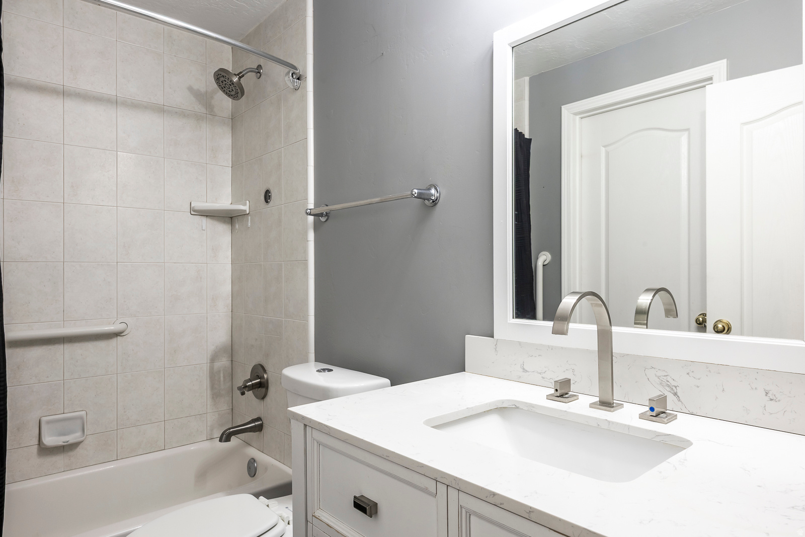 MOUNTAIN VIEW ESTATES - Residential