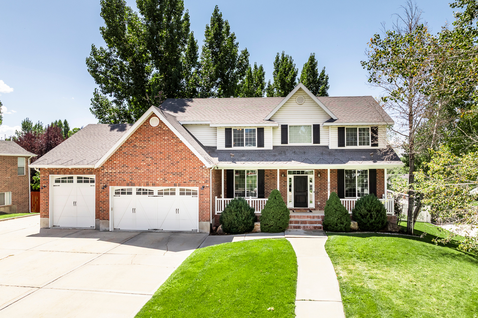 MOUNTAIN VIEW ESTATES - Residential