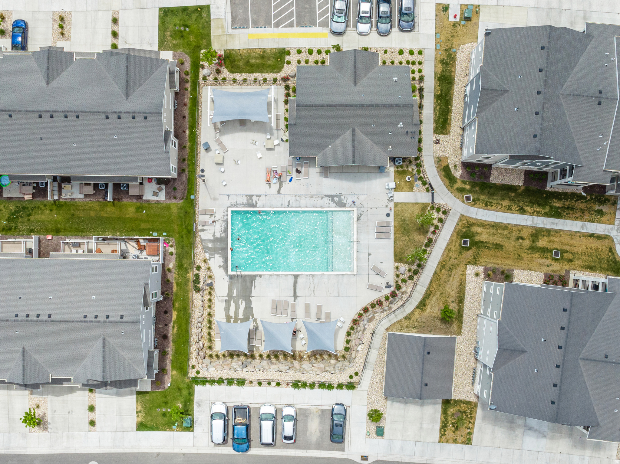QUAILHILL - Residential