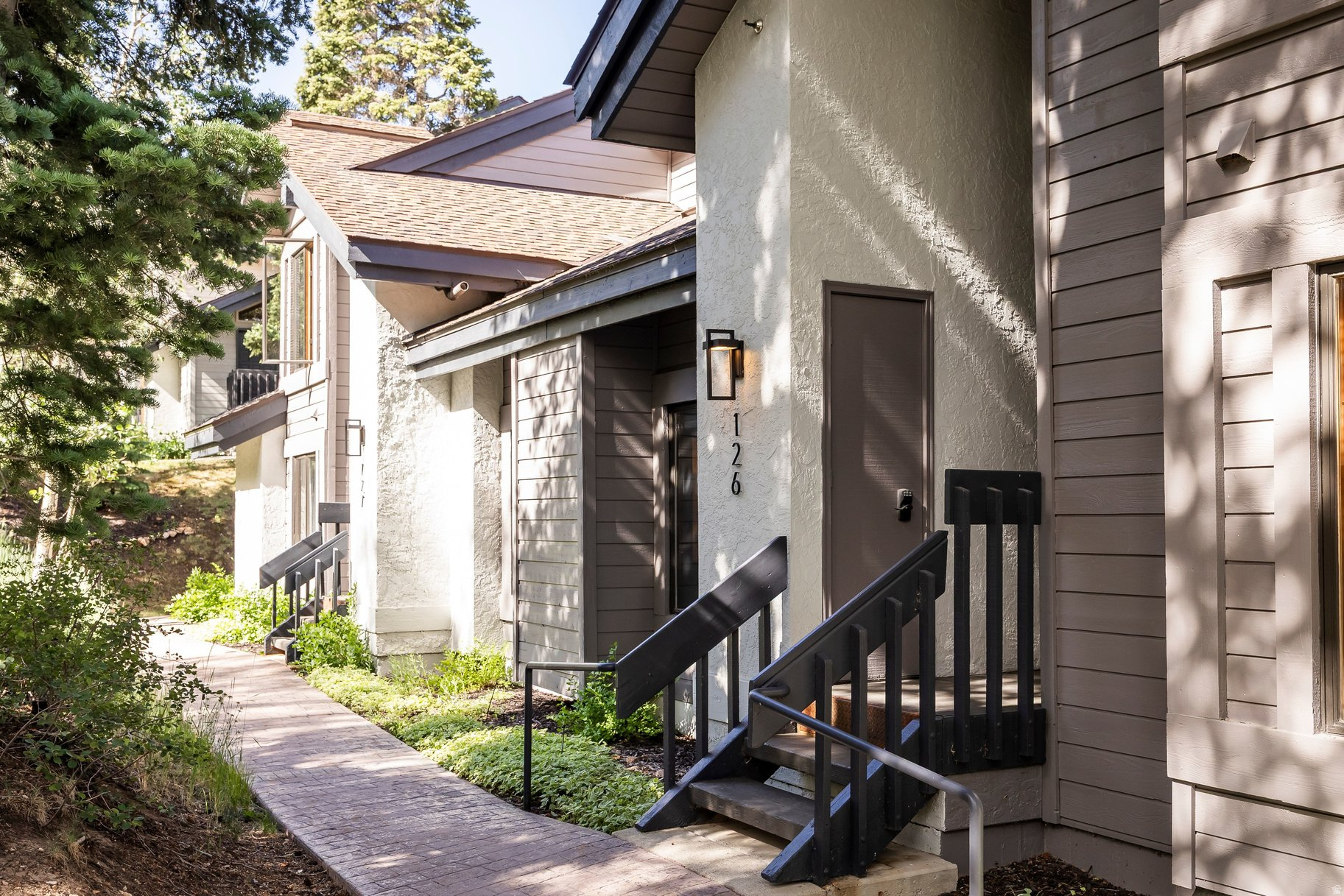 RIDGEPOINT - Residential