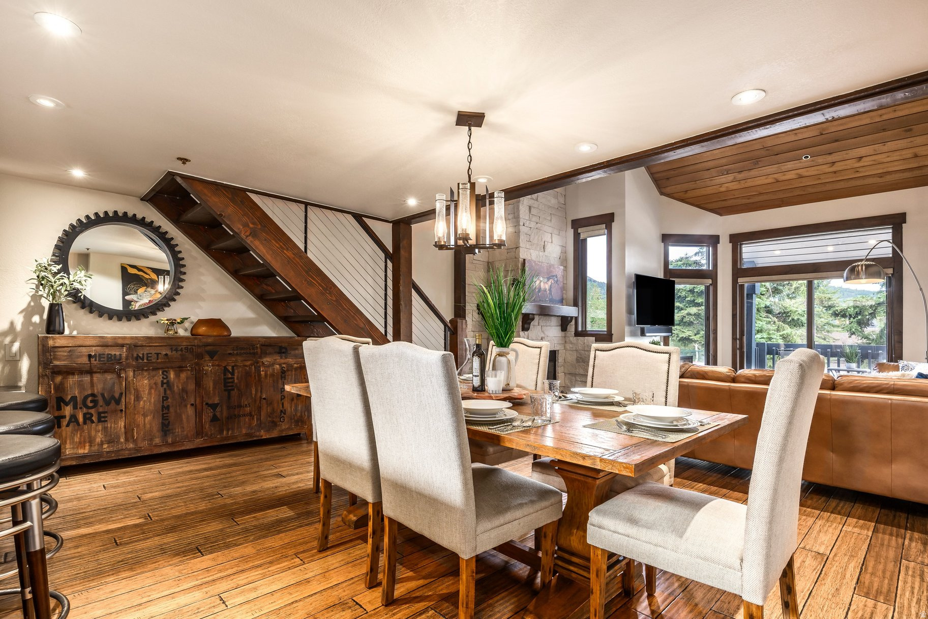 RIDGEPOINT - Residential