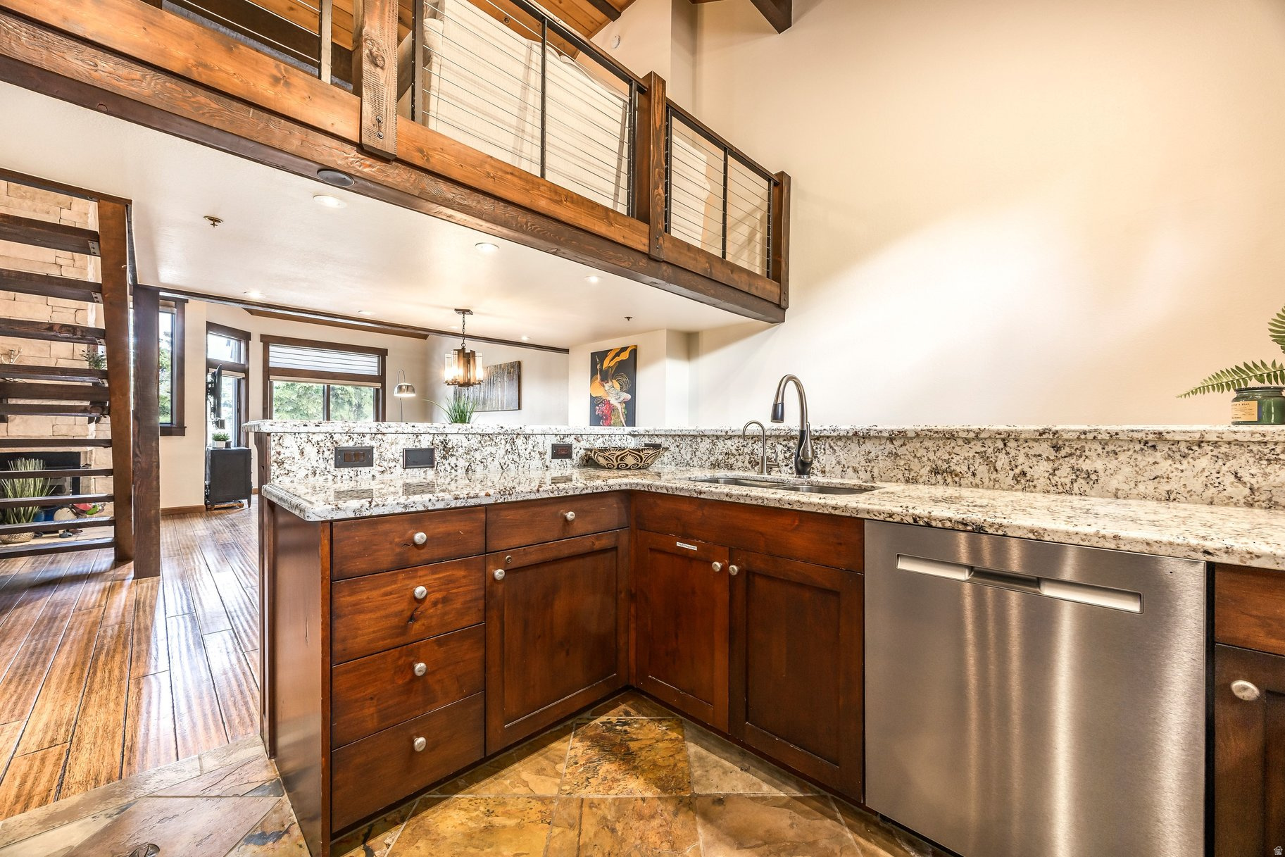RIDGEPOINT - Residential