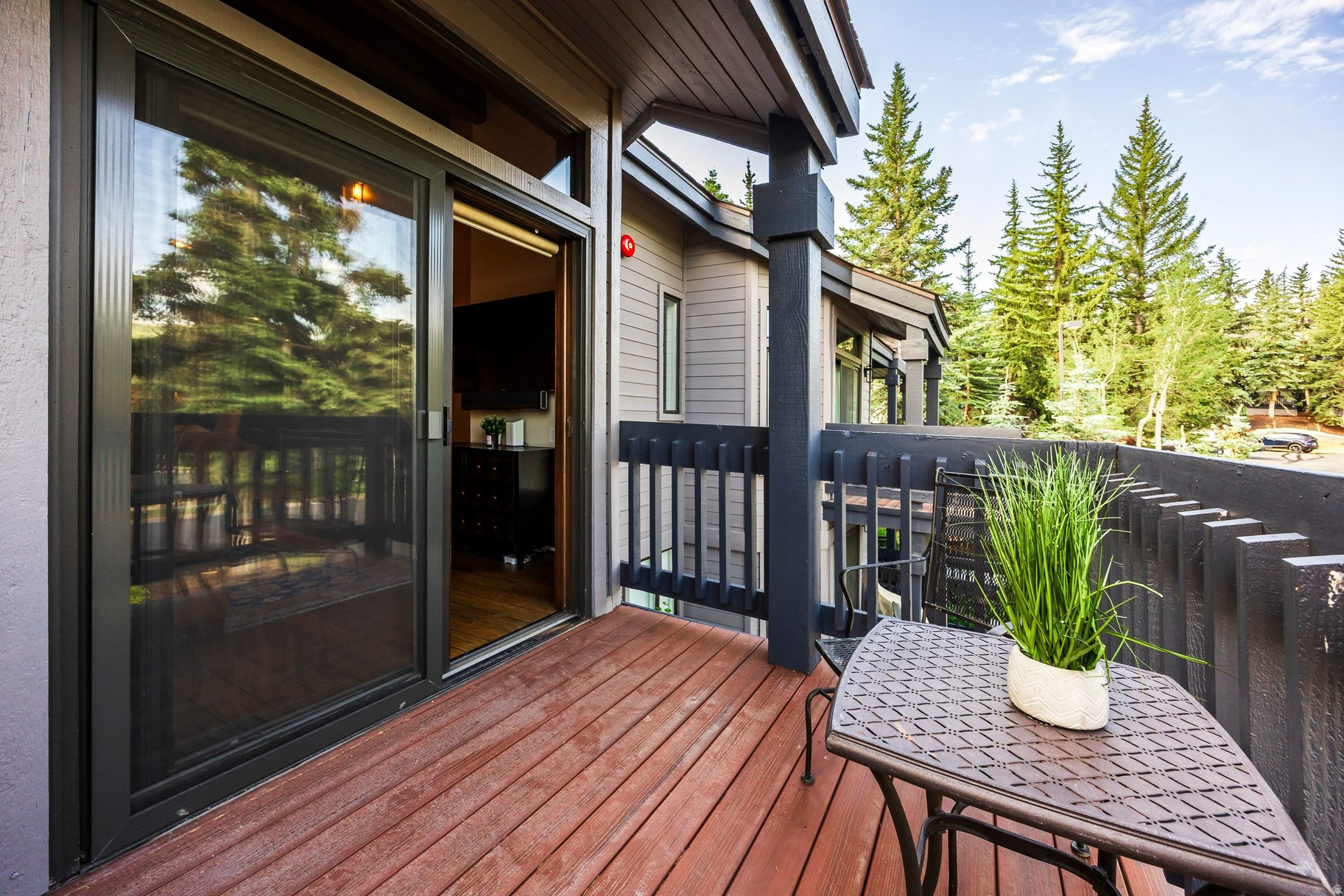 RIDGEPOINT - Residential