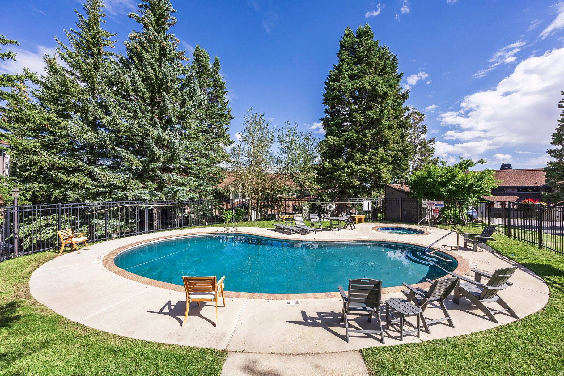 RIDGEPOINT - Residential