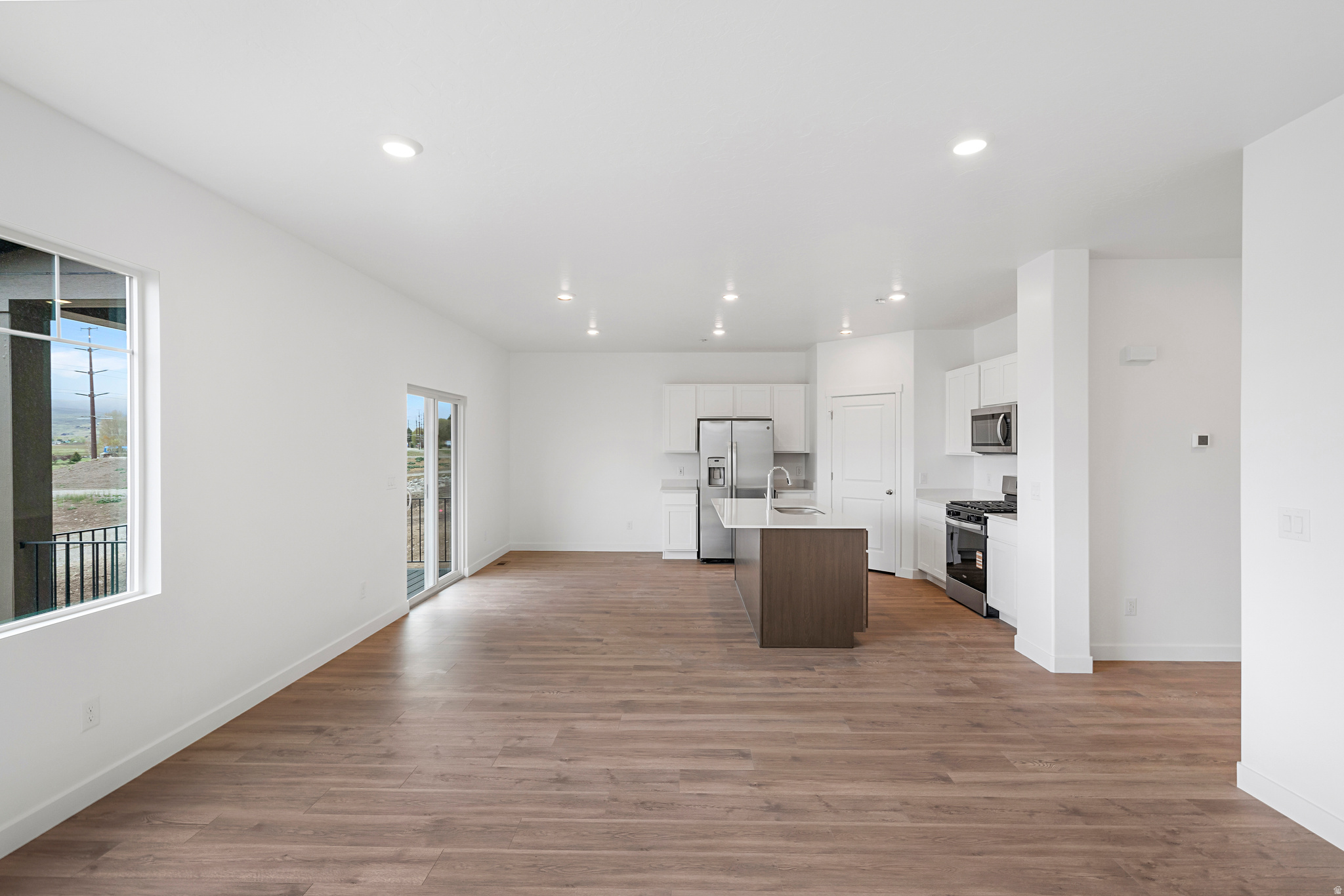 MONTREUX - Residential Lease
