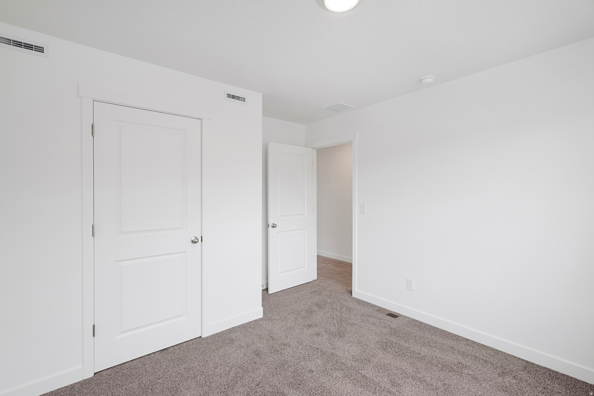 MONTREUX - Residential Lease