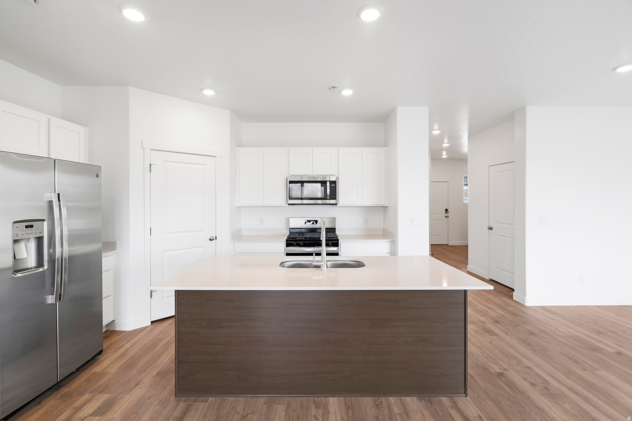 MONTREUX - Residential Lease