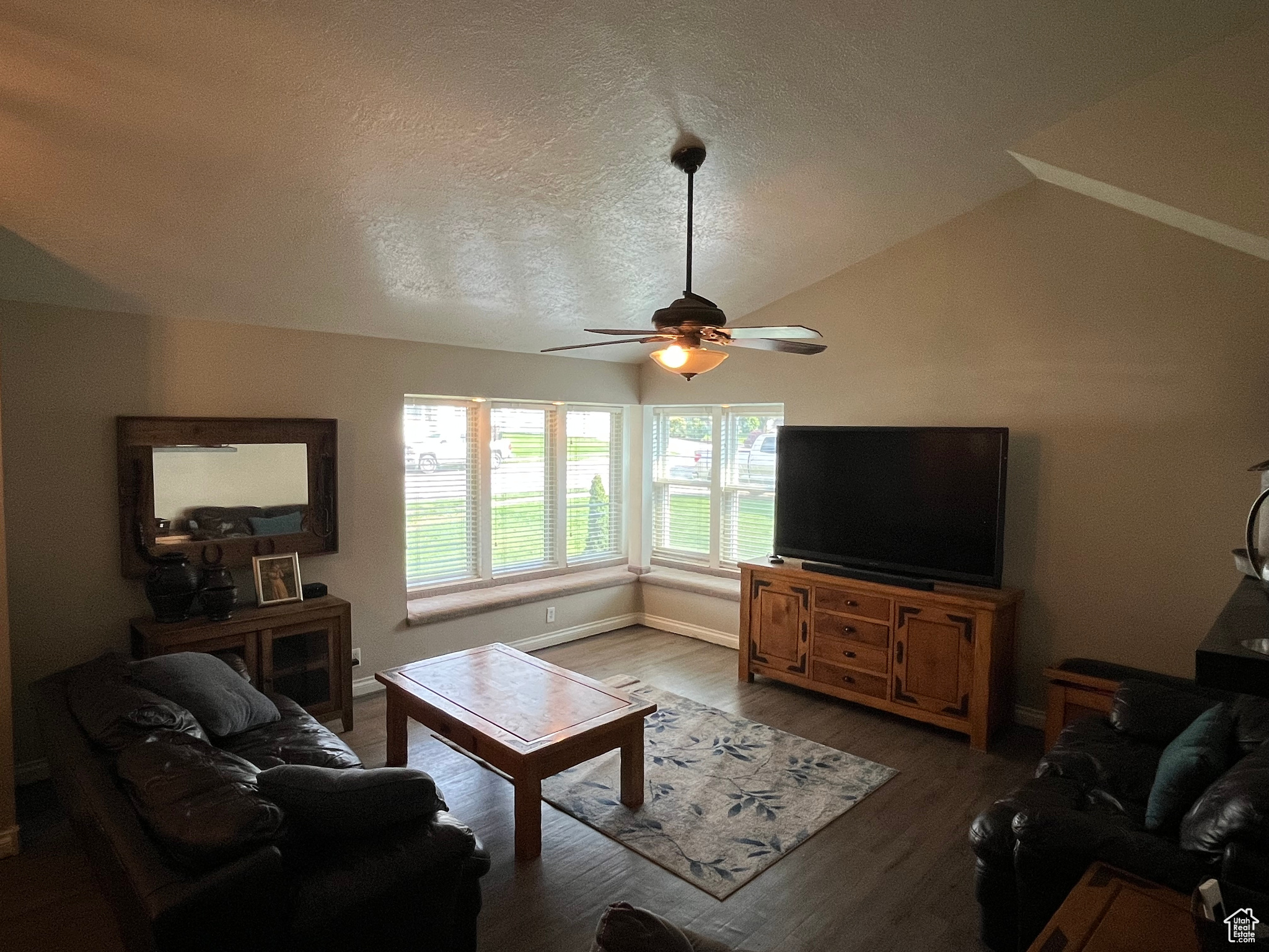 THREE MILE CREEK - Residential