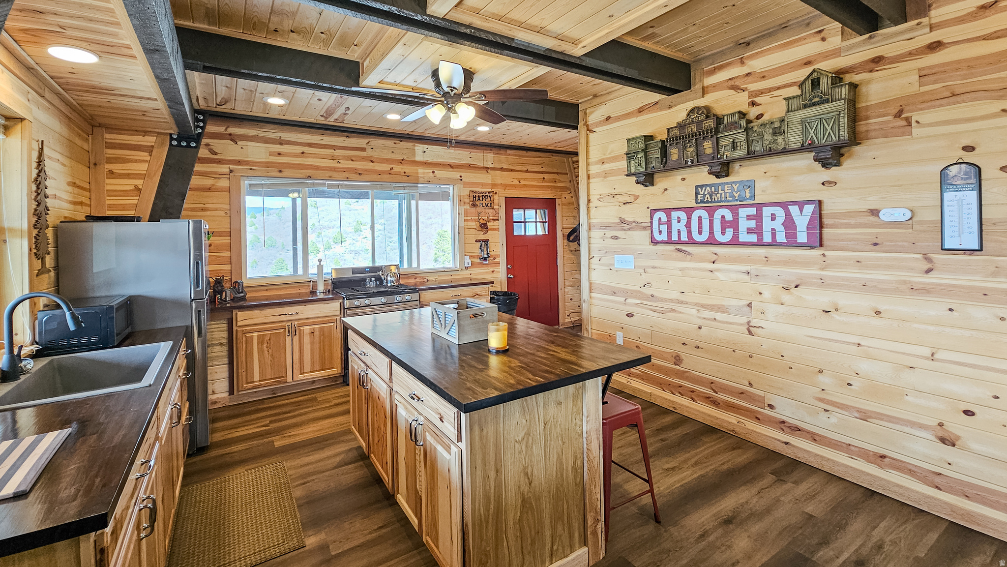 HIDEAWAY VALLEY SUBD - Residential