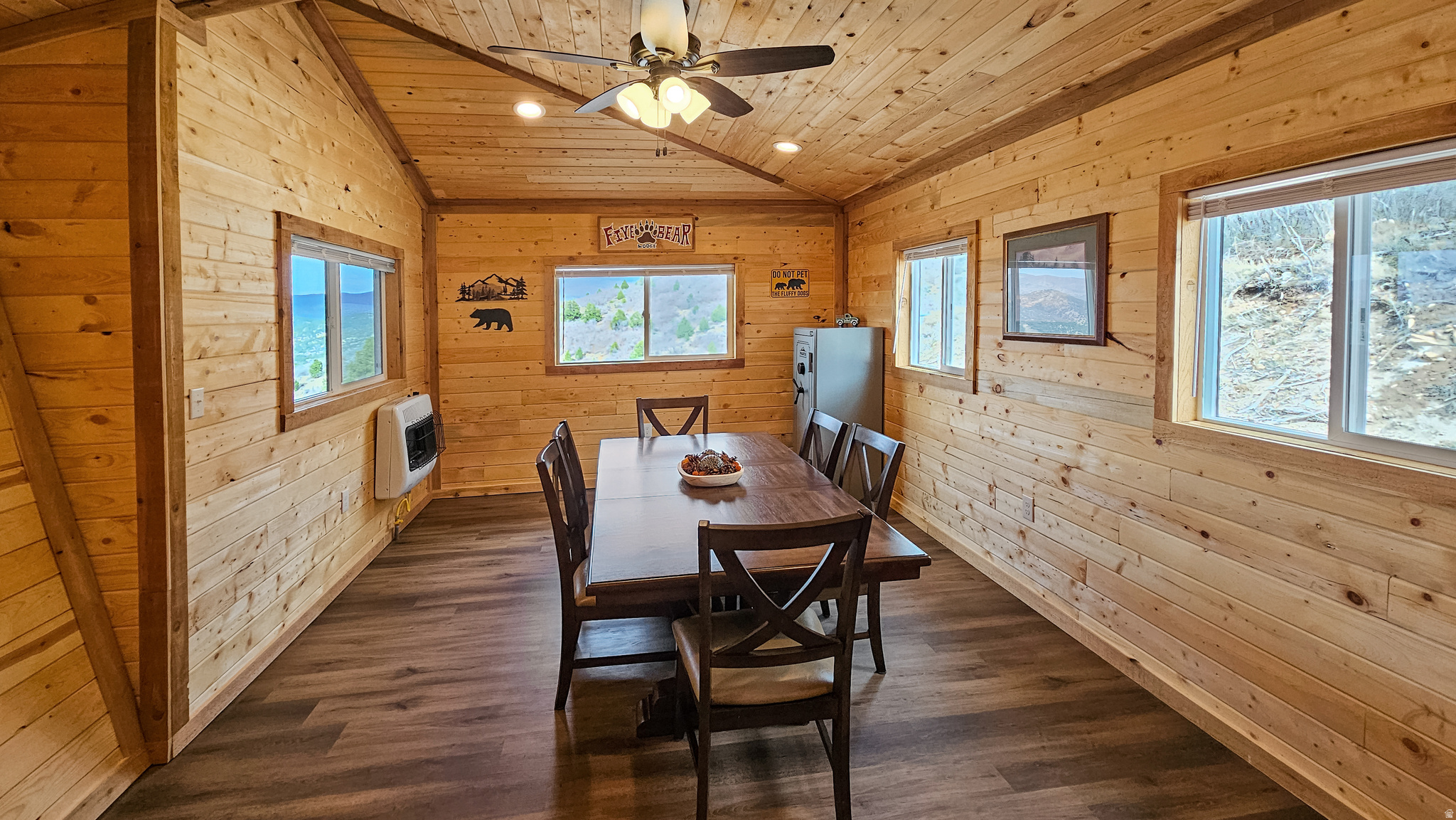 HIDEAWAY VALLEY SUBD - Residential