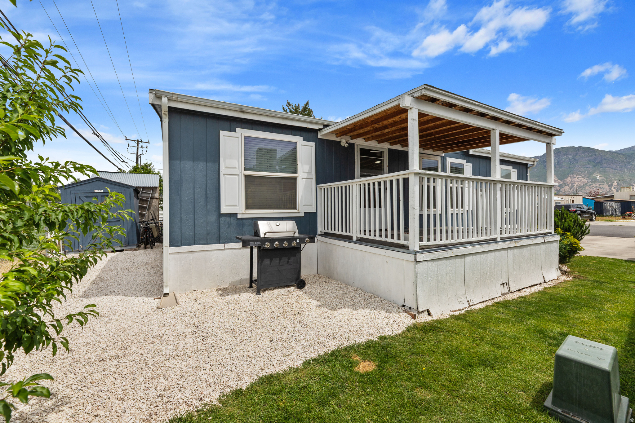LAMPLIGHTER ESTATES - Residential