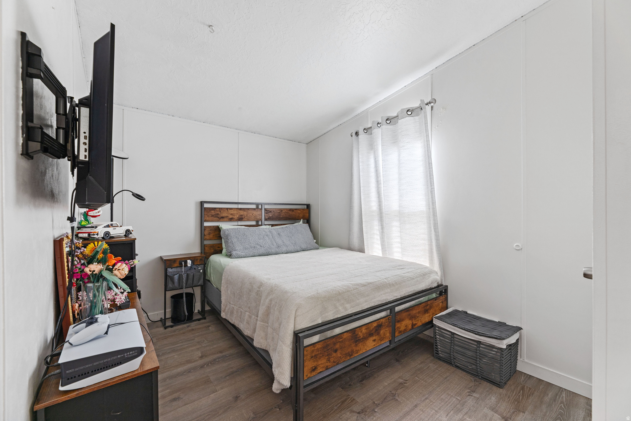 LAMPLIGHTER ESTATES - Residential
