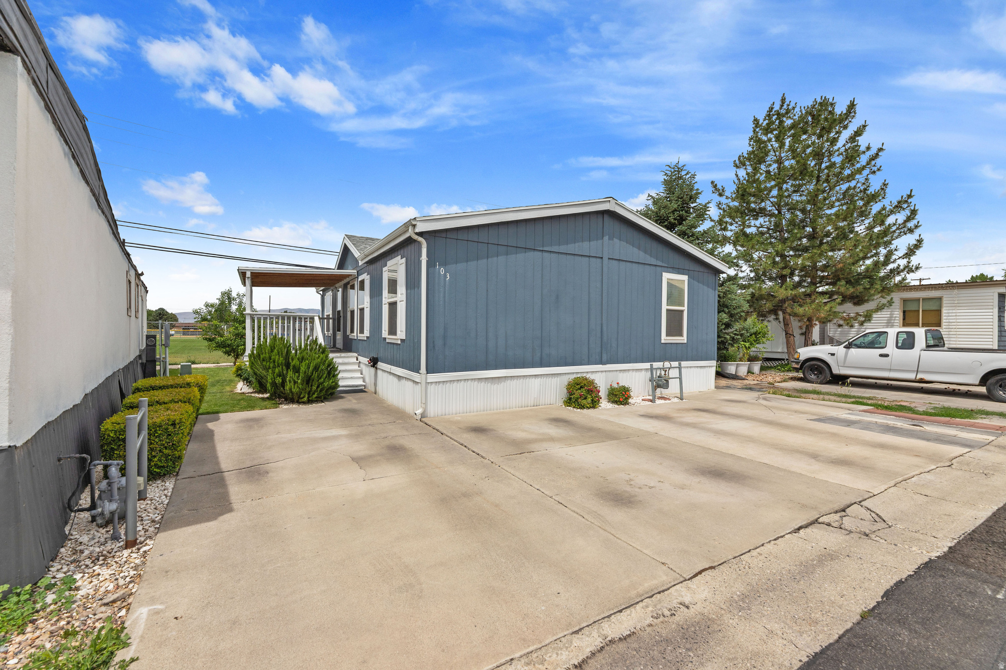 LAMPLIGHTER ESTATES - Residential