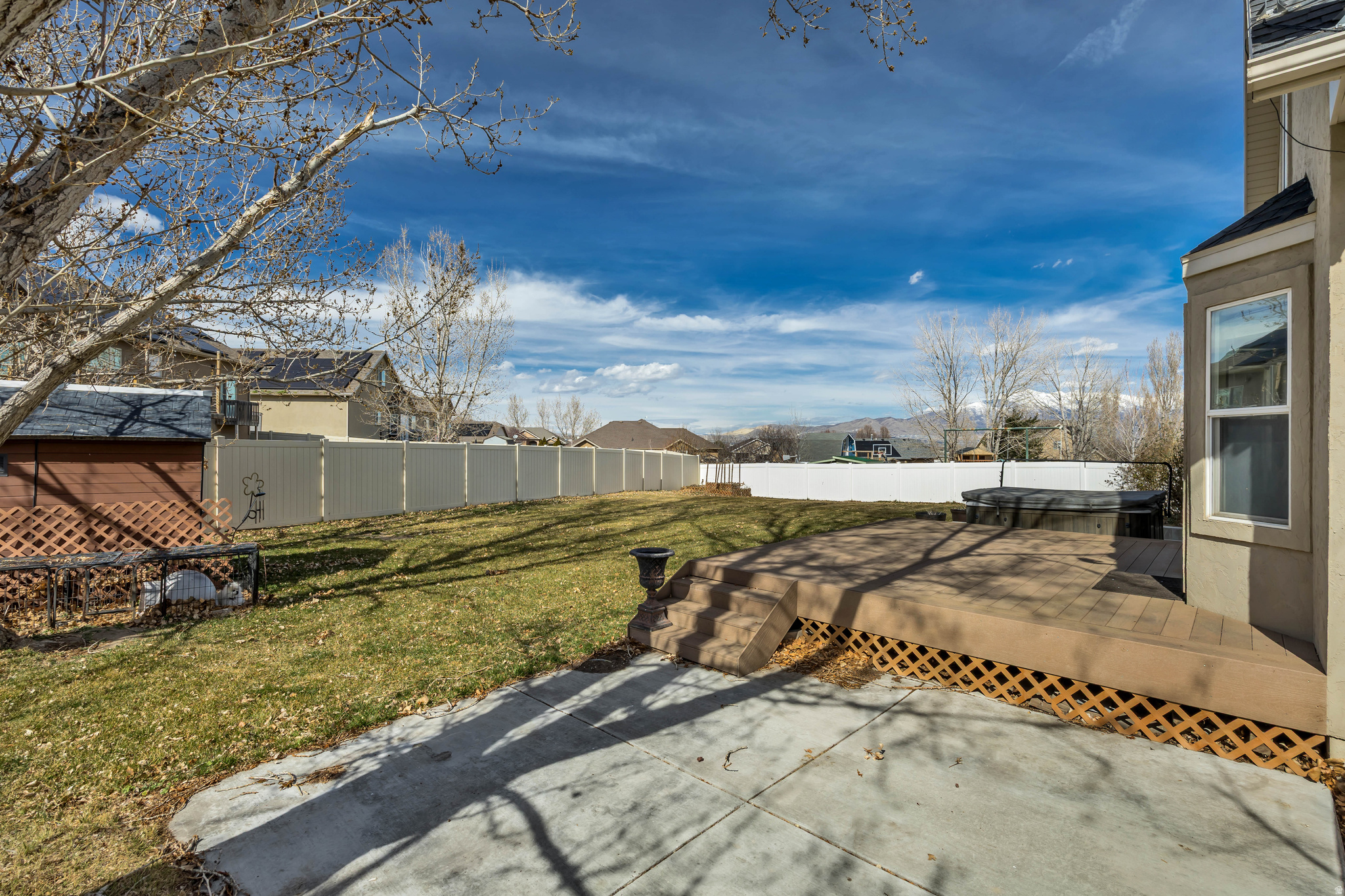 SARATOGA HILLS - Residential