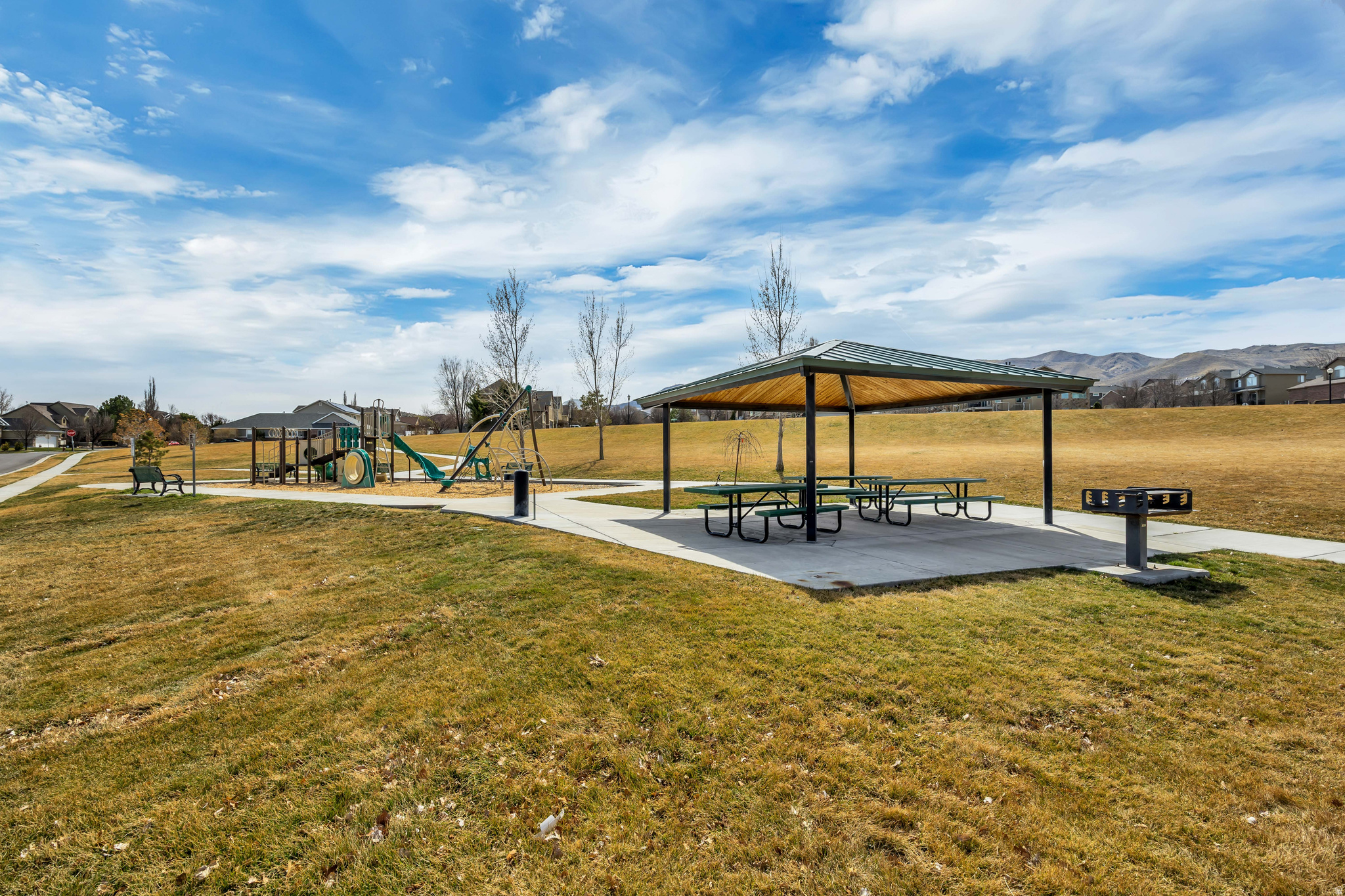 SARATOGA HILLS - Residential