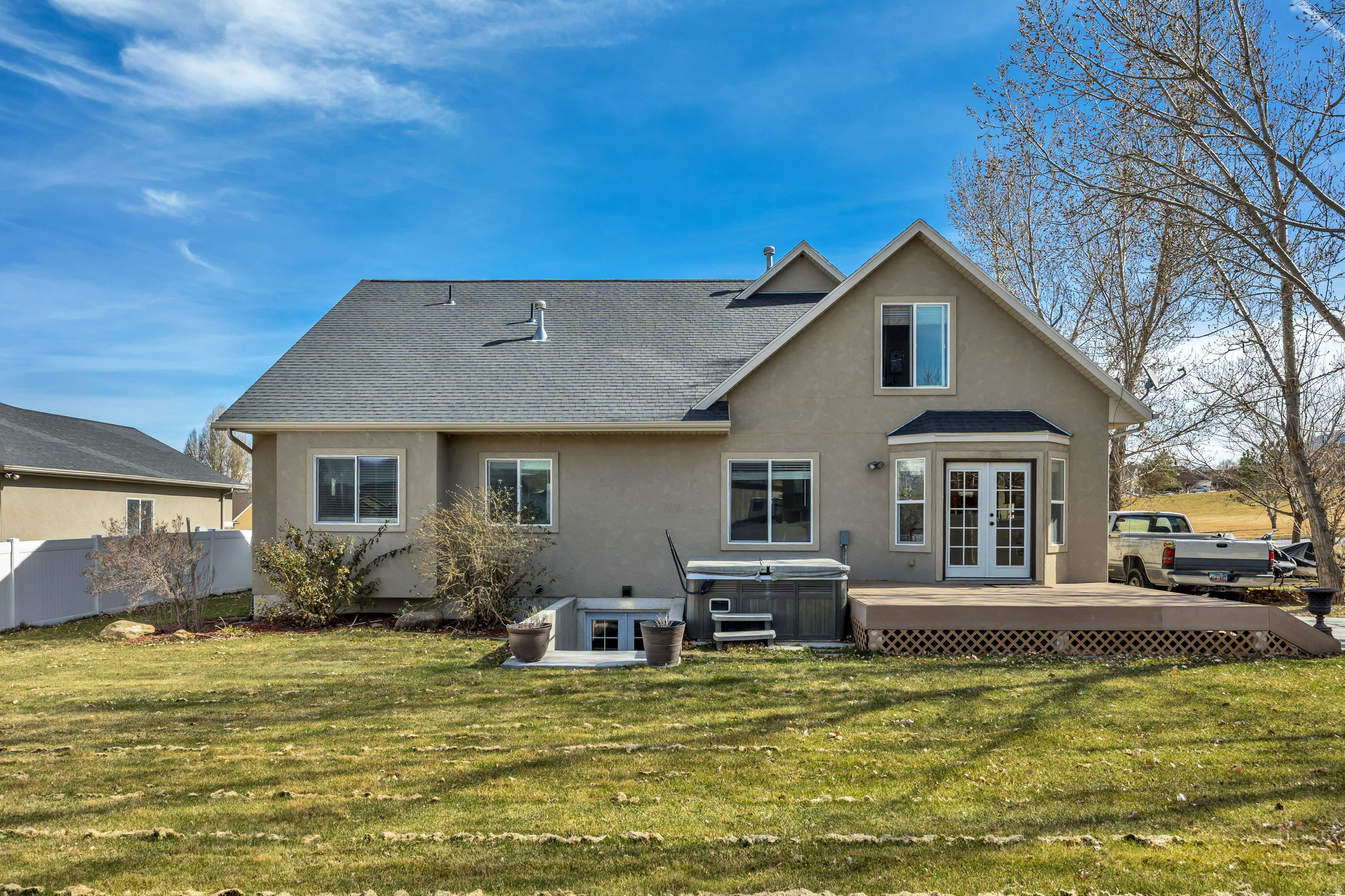 SARATOGA HILLS - Residential