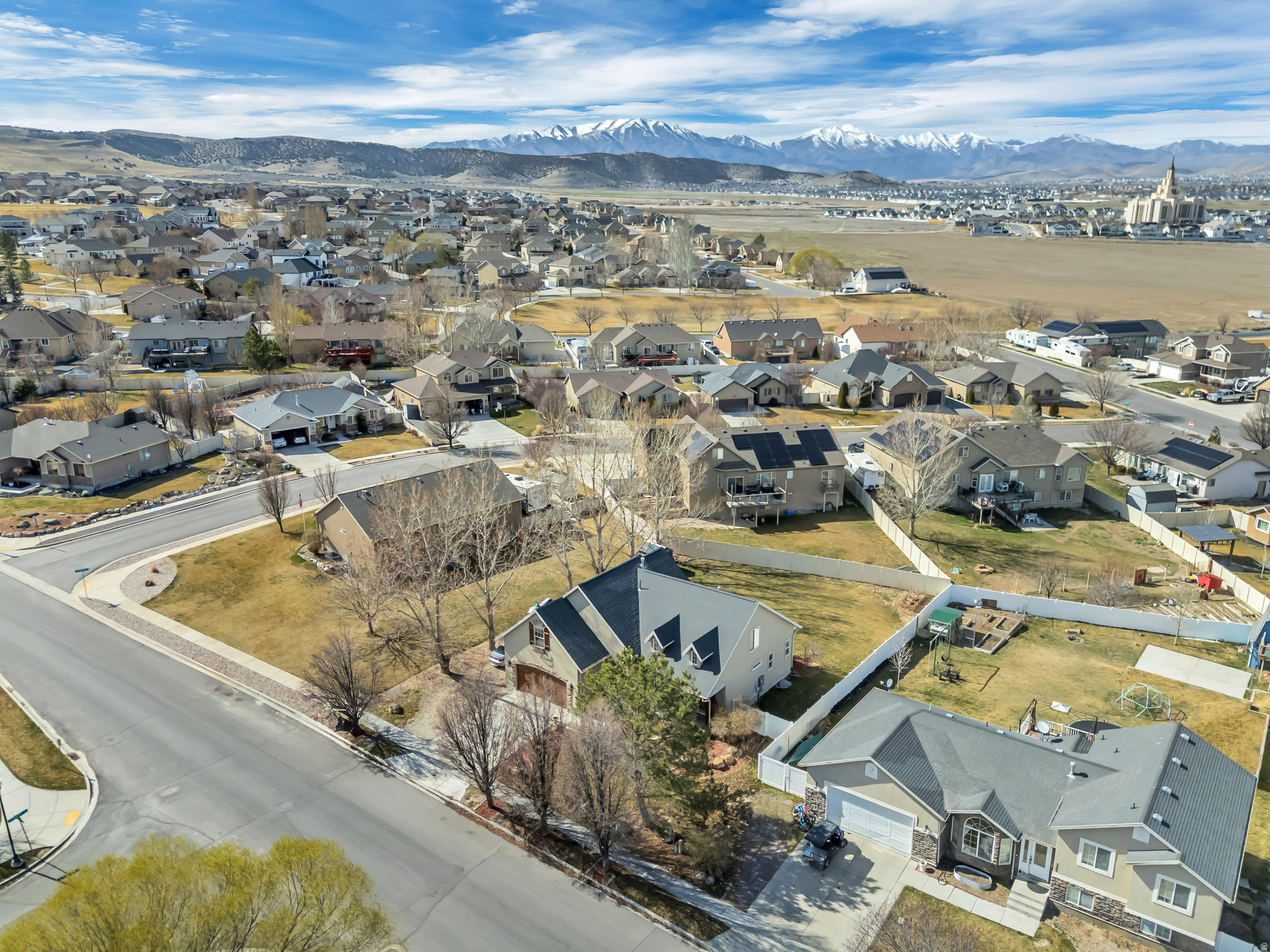 SARATOGA HILLS - Residential